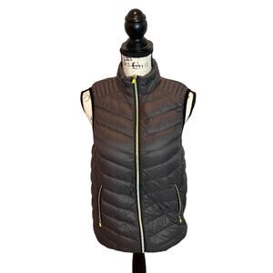 🖤 Fabletics Black Puffer Vest – Size Medium | Great Pre-Owned Condition